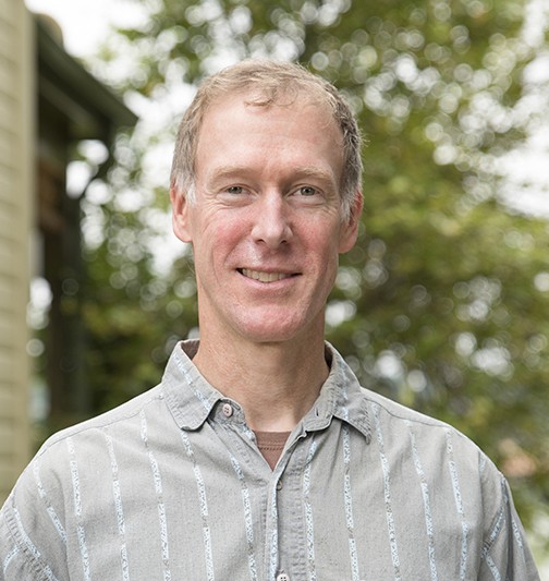 Thomas R. Schulz's headshot