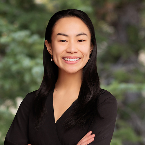 Hannah Yin's headshot