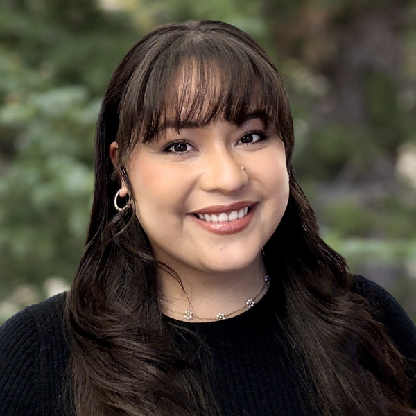 Gracey Favila's headshot