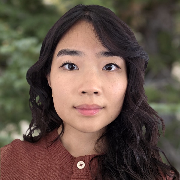 Christina Oey's headshot